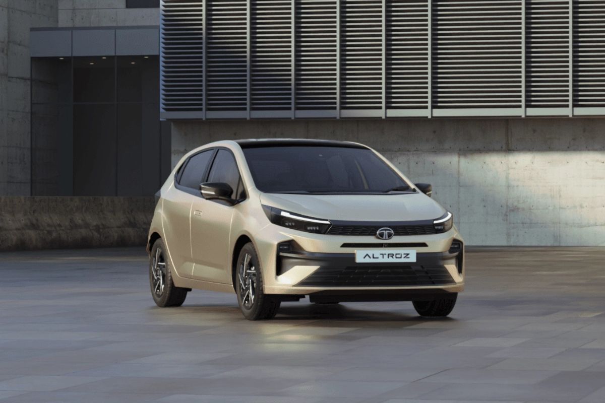 Tata Altroz का CNG AMT वर्जन हुआ लॉन्च, प्रीमियम हैचबैक सेगमेंट में आया नया ऑप्शन