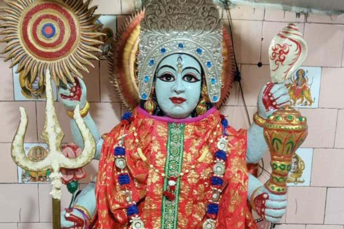 कटिहार के दुर्गास्थान शनि मंदिर में शनिवार को उमड़ेगा आस्था का सैलाब: सुबह और शाम होगी भव्य सामूहिक आरती, पुजारी ने बताया पूजा का विशेष महत्व