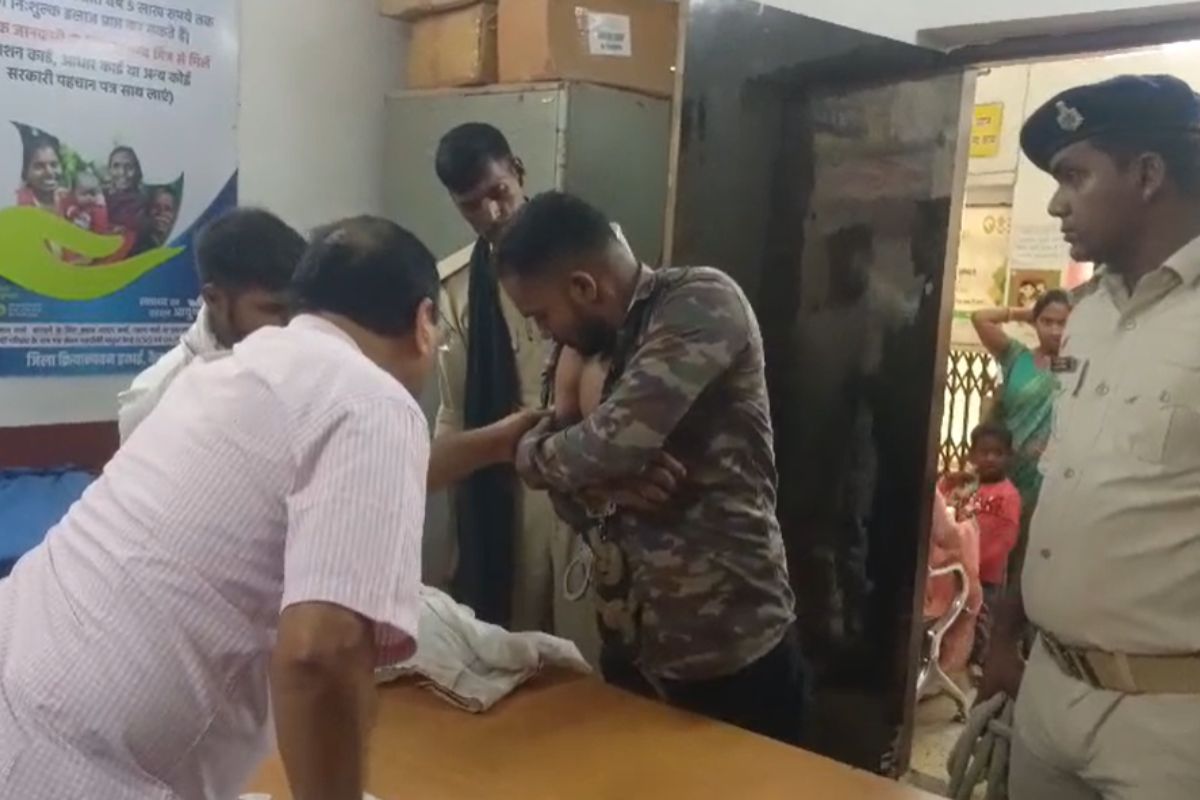 Kaimur News : चार हत्याकांड के आरोपितों का मेडिकल परीक्षण, कड़ी रही सुरक्षा व्यवस्था