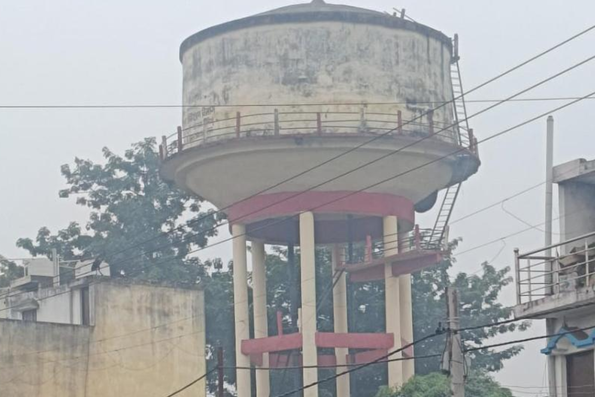 रोहतास में 44°C की ‘आग’ के बीच तिलौथू में एक सप्ताह से नल-जल सेवा ठप, पानी के लिए त्राहिमाम, फोन तक नहीं उठाते अफसर