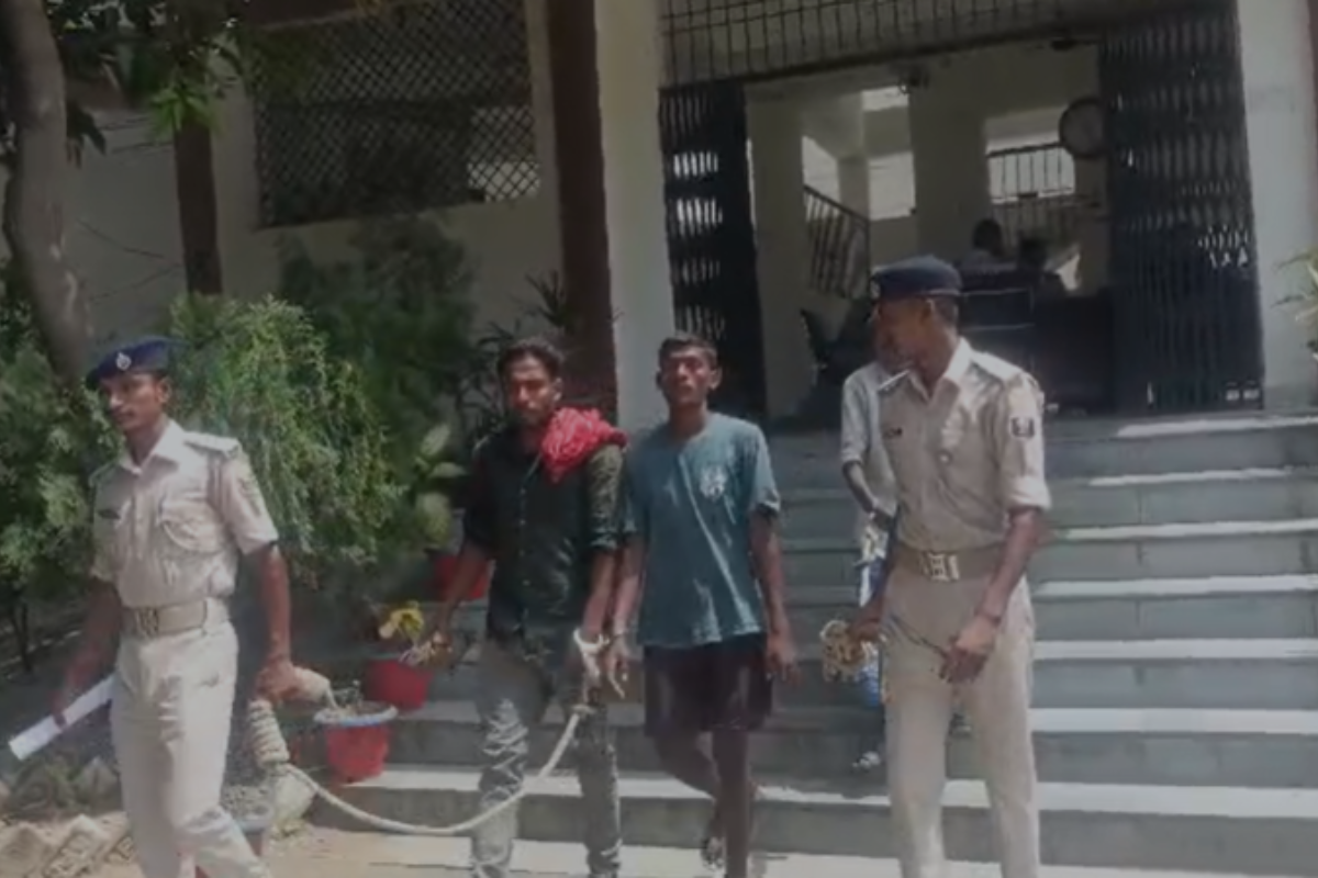 नवादा में पुलिस की बड़ी कार्रवाई: सिरदला थाना में नामजद अभियुक्त रामचंद्र राजवंशी गिरफ्तार, भेजा गया न्यायिक हिरासत में