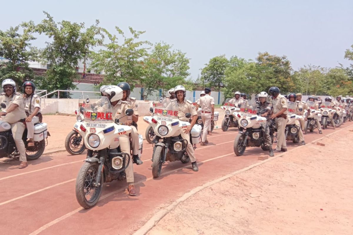 बकरीद को लेकर शेखपुरा पुलिस का फ्लैग मार्च; 62 संवेदनशील स्थानों पर सुरक्षा कड़ी