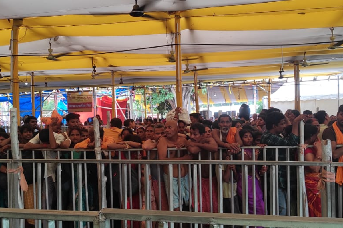 राजगीर मलमास मेला में पुरुषोत्तम पूर्णिमा पर 19 अखाड़ों के संतों ने किया दूसरा शाही स्नान, 7 लाख श्रद्धालुओं ने लगाई डुबकी