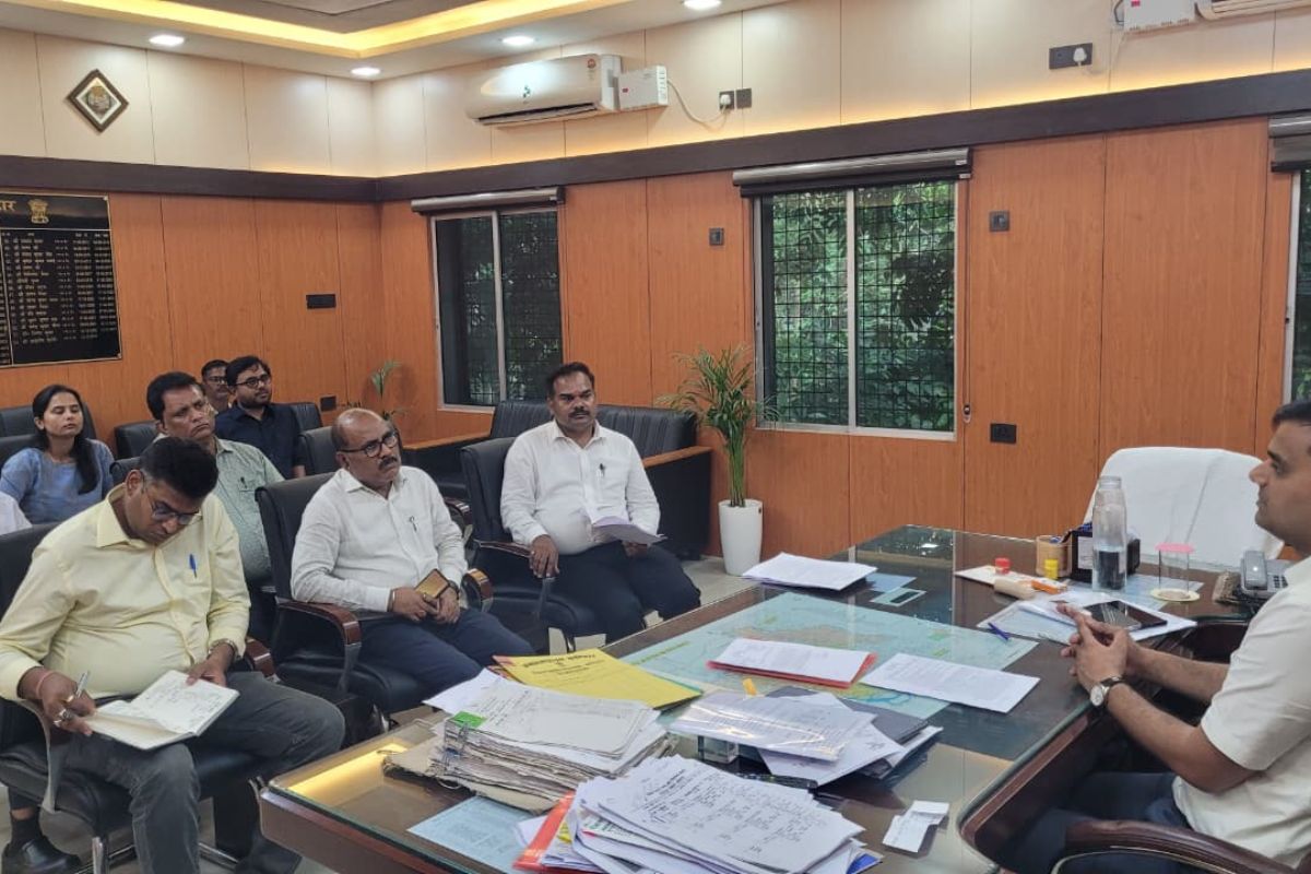 उपभोक्ताओं के शोषण पर विक्रेता भुगतेंगे अंजाम, डीएम ने दिए जांच के सख्त आदेश