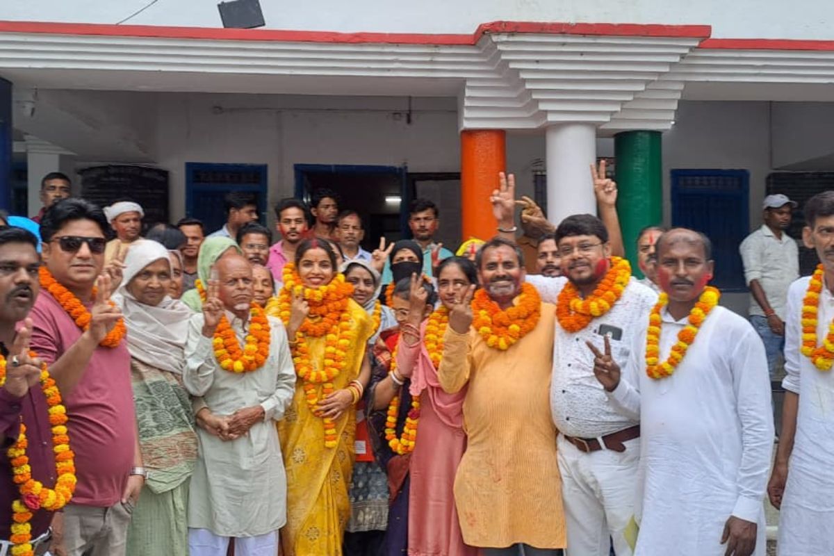 अररिया नगर परिषद सशक्त स्थायी समिति का चुनाव संपन्न, तीन पार्षद निर्विरोध निर्वाचित; समर्थकों में जश्न का माहौल