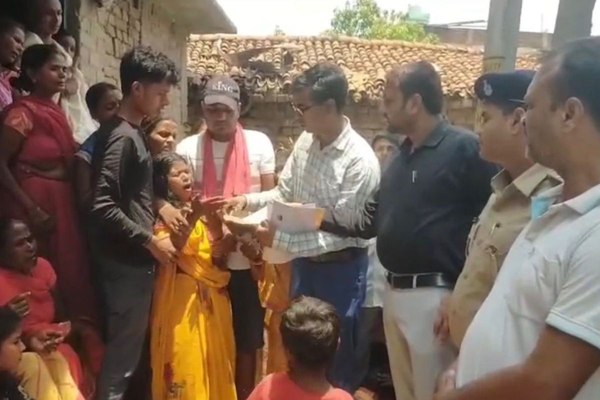 पटना के नेउरा में ठनका से किशोर की मौत, परिवार को मिला चार लाख का मुआवजा