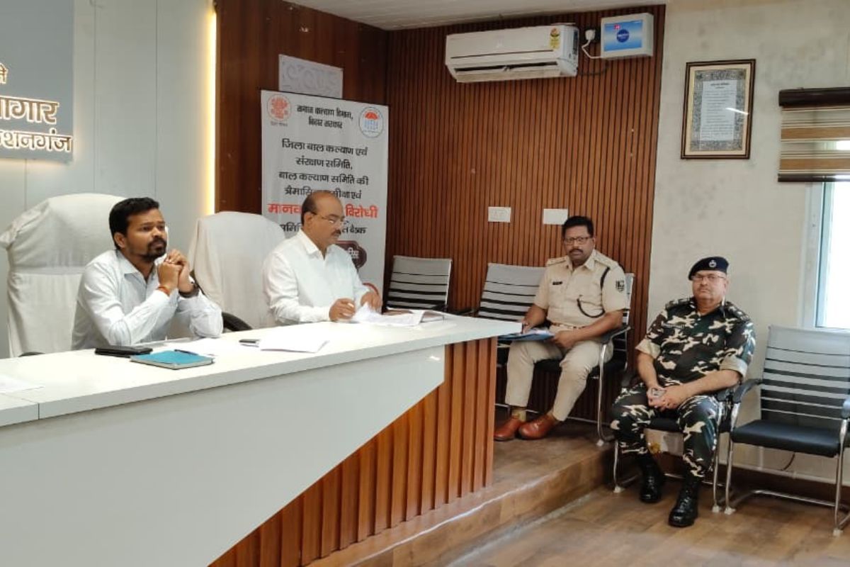 मानव तस्करी और बाल श्रम के खिलाफ किशनगंज DM सख्त, बच्चों का रेस्क्यू करने वाली टीम ही अब सीधे दर्ज कराएगी FIR