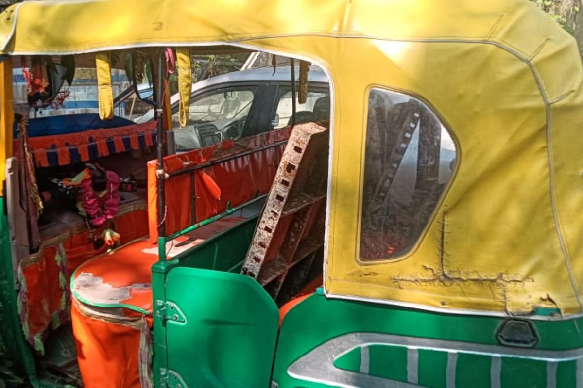 Jehanabad News : भारतमाला परियोजना के अंतर्गत बन रहे पुल से चोरी करते हुए युवक पकड़ाया