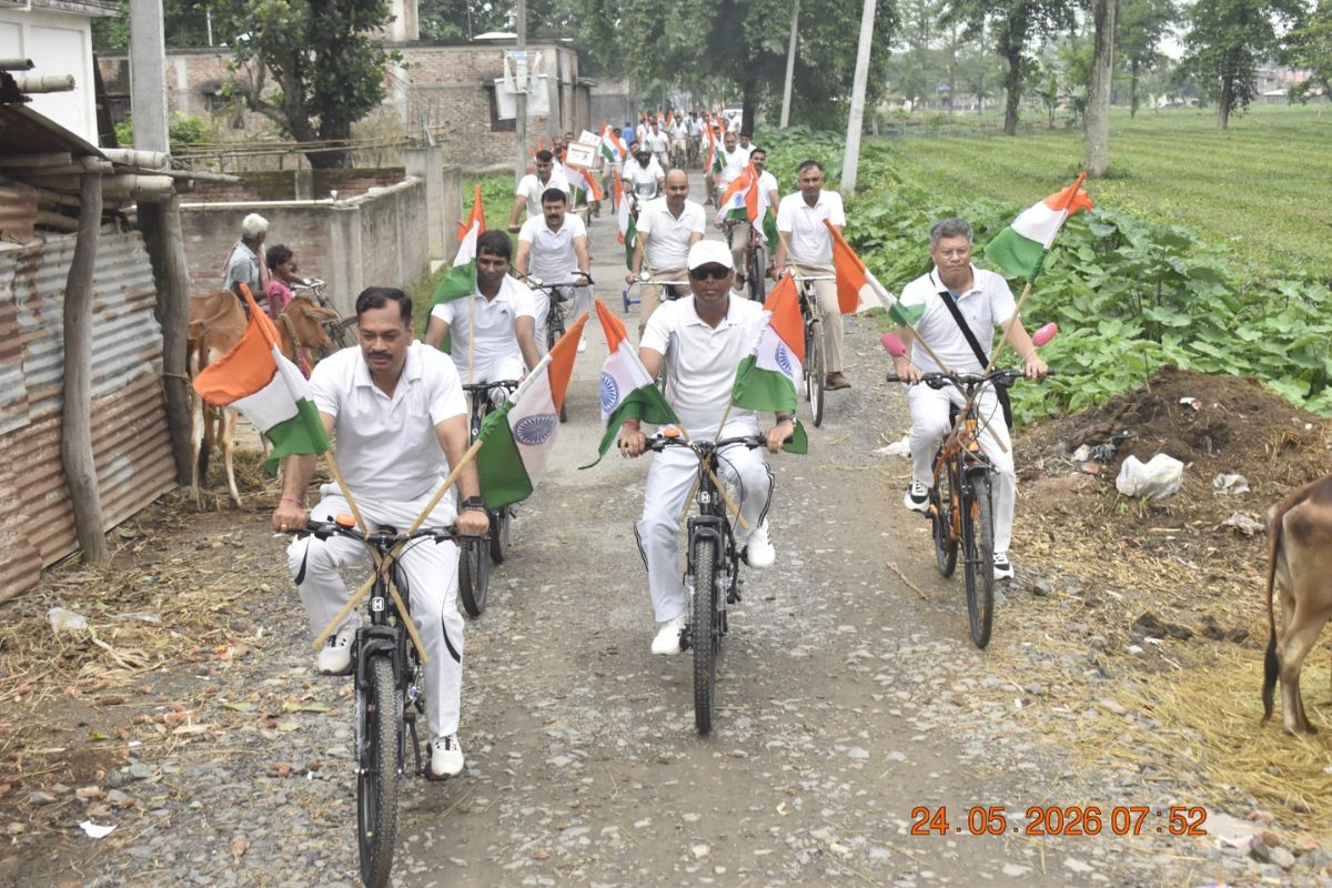 सीमा के जवानों ने थामा साइकिल का हैंडल, ‘संडे ऑन साइकिल’ अभियान से दिया फिटनेस और पर्यावरण का संदेश