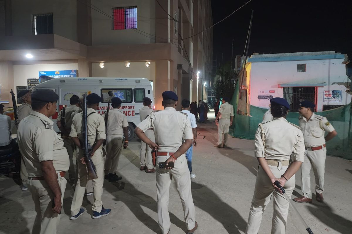 Breaking: देर रात सीवान पुलिस ने 40 लाख के सोना लूट कांड के आरोपी का किया एनकाउंटर