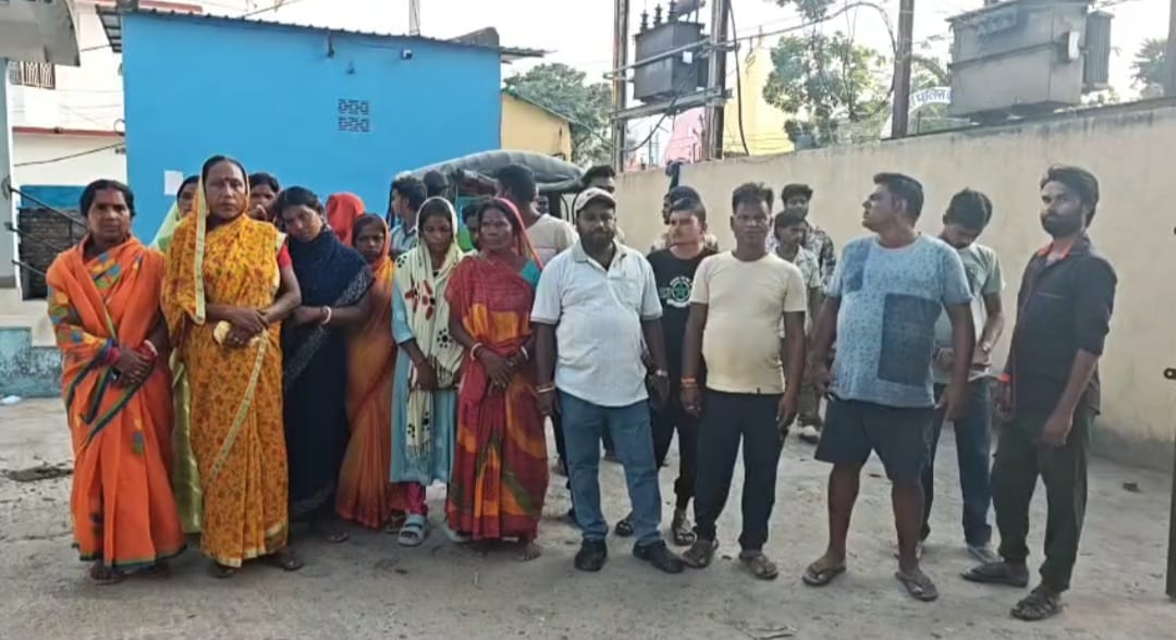 Katihar: सड़क हादसे में 7 वर्षीय बच्ची की मौत, परिजनों ने लगाया सुनियोजित हत्या का आरोप, जमीन विवाद से जुड़ा मामला