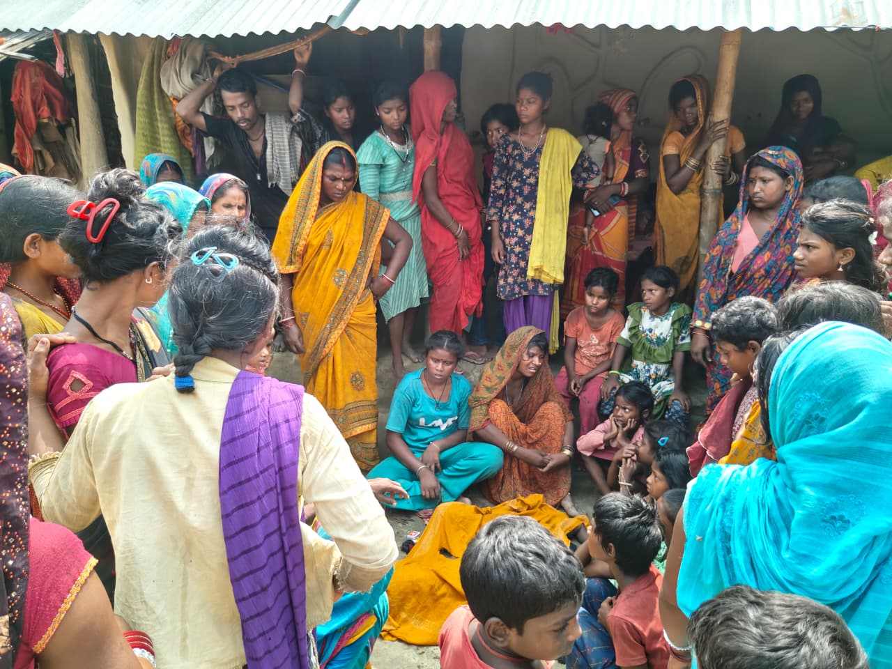 पानी भरे गड्ढे में डूबने से दो मासूमों की मौत