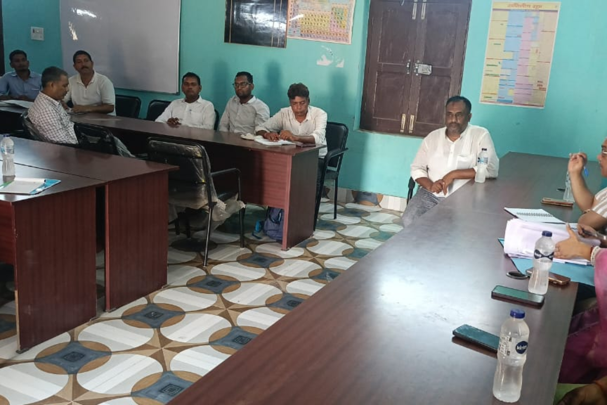 Arrah News: बाढ़, सुखाड़, हीटवेव एवं सहयोग पोर्टल को लेकर बिहिया प्रखंड में समीक्षा बैठक