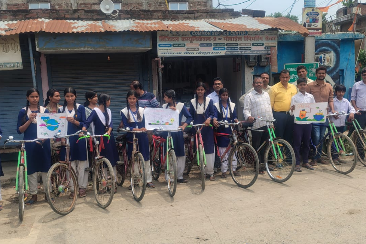 Begusarai News: भगवानपुर के महेशपुर उच्च विद्यालय में ऊर्जा संरक्षण के प्रति विद्यार्थियों को किया गया जागरूक