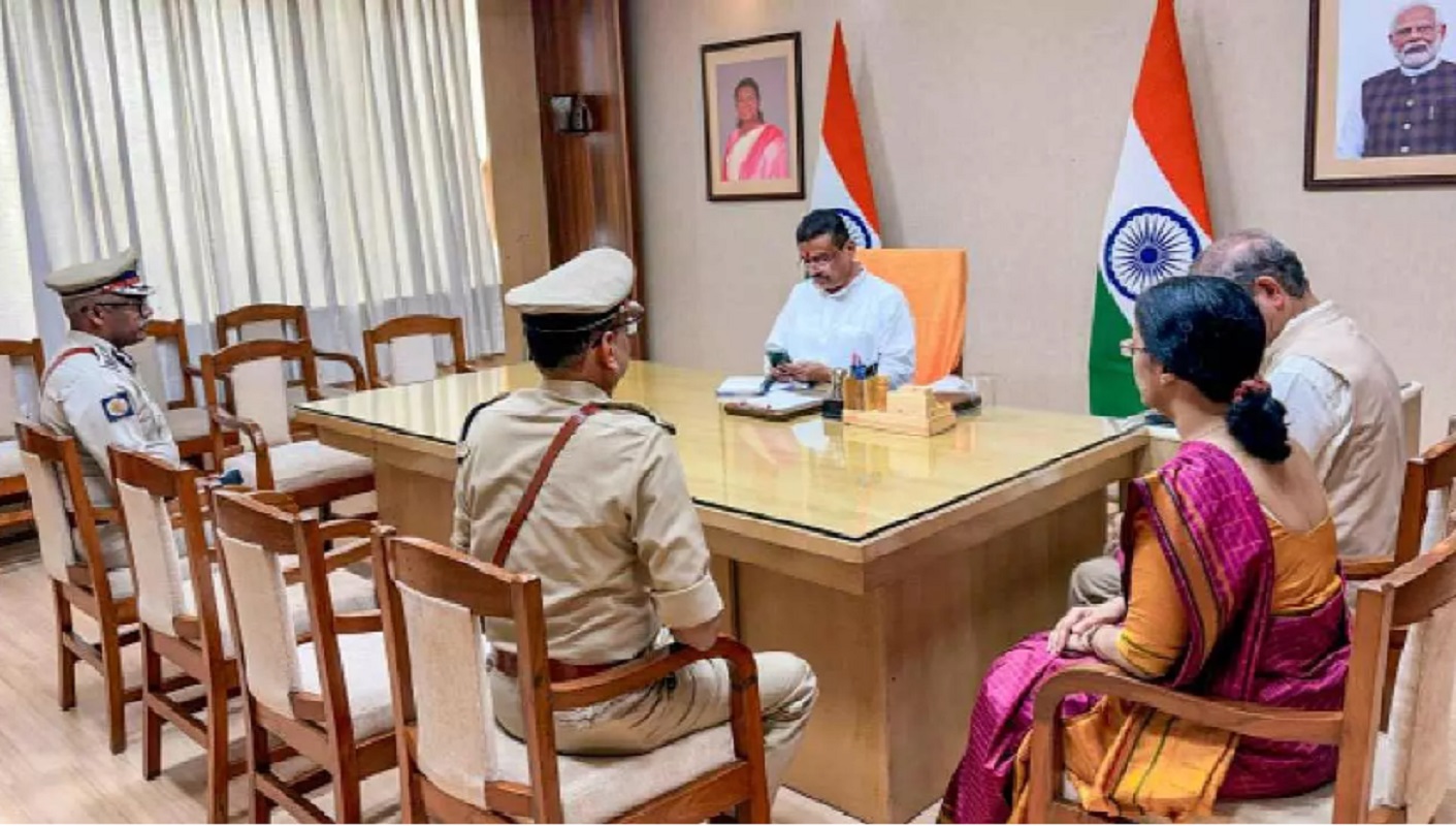 बंगाल में अब सामने आया स्कूल यूनिफॉर्म घोटाला, मुख्यमंत्री शुभेंदु अधिकारी ने मांगी रिपोर्ट