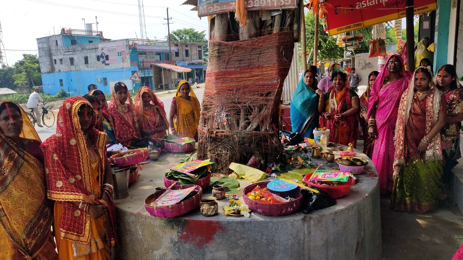 अखंड सौभाग्य की कामना संग श्रद्धा से मना वट सावित्री पर्व