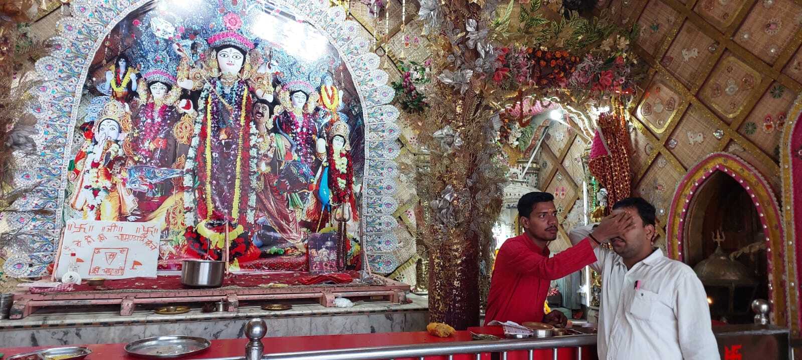 LAKHISARAI : शहर के छोटी दुर्गा मंदिर में आज का दर्शन