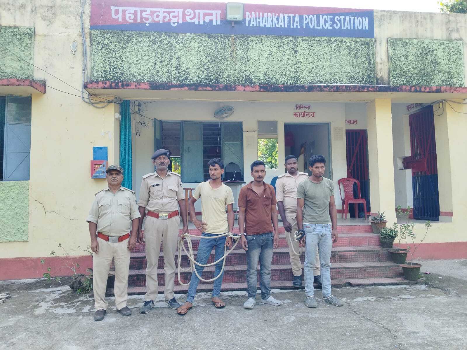 विद्युत तार चोर गिरोह का भंडाफोड़, तीन गिरफ्तार