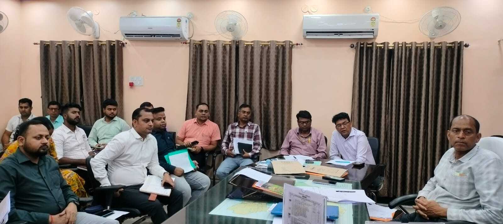 सहयोग शिविर में प्राप्त आवेदनों का शीघ्र व प्राथमिकता से करें समाधान: डीएम
