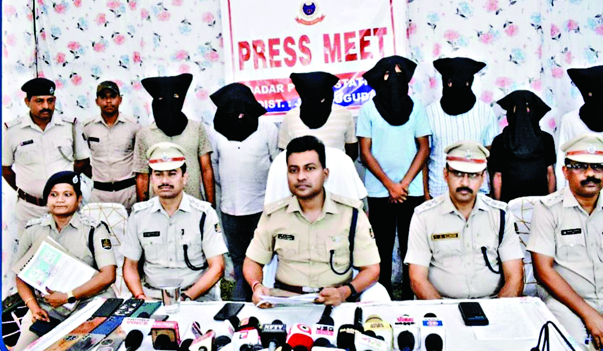 Jharsuguda News: नकली ईंधन बनाने और बेचने के मामले में सात गिरफ्तार