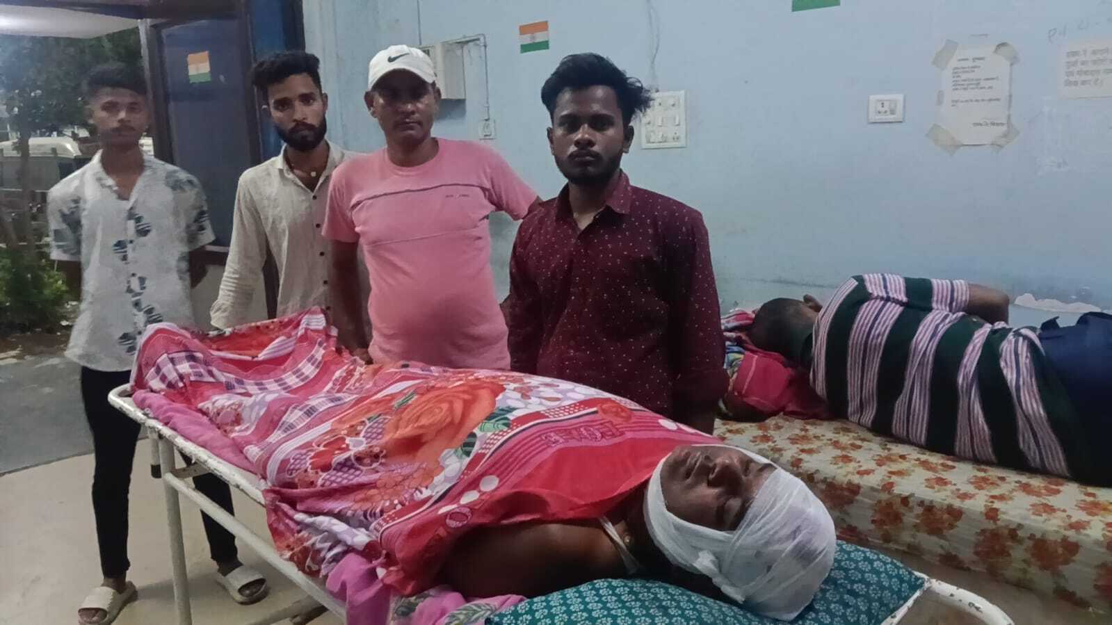 Gopalganj News : बैकुंठपुर में वार्ड सदस्य पर जानलेवा हमला, शराब के धंधेबाजों पर आरोप