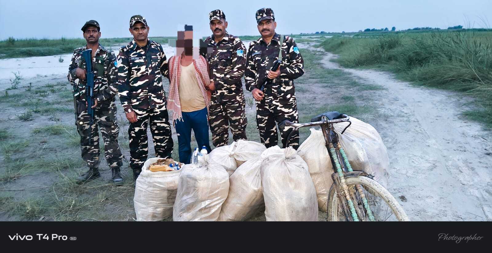 234 लीटर नेपाली शराब के साथ तस्कर गिरफ्तार