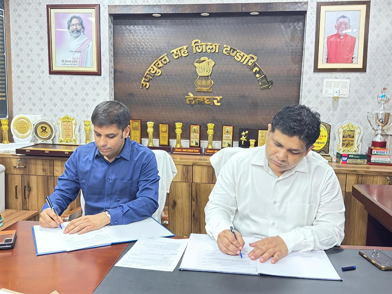 देवघर के नये डीसी ने संभाला पदभार, कहा : श्रावणी मेले की तैयारी पहली प्राथमिकता