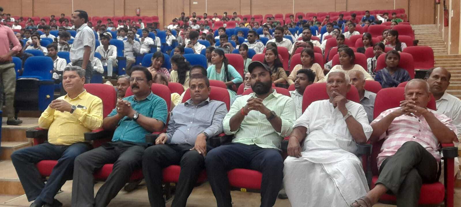 प्रतिभाओं का भव्य सम्मान, नप की पहल बनी शहर के गौरव व प्रेरणा का प्रतीक