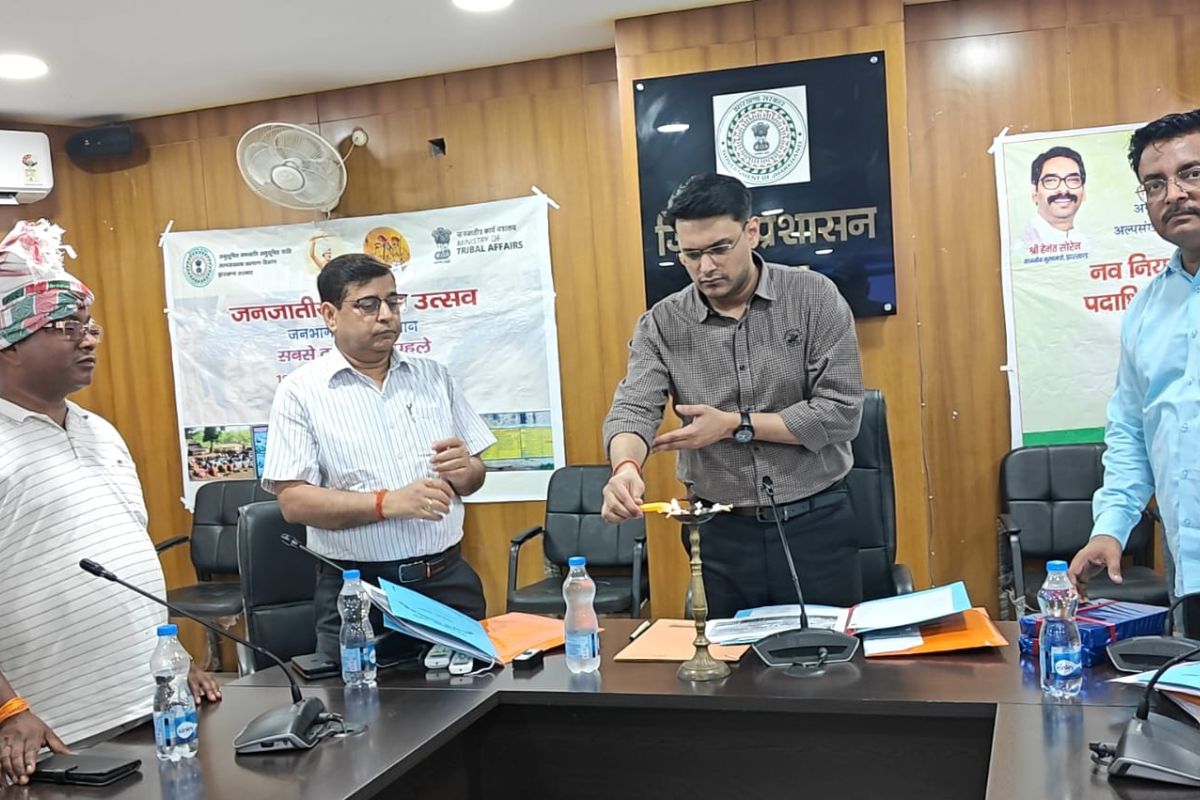 गढ़वा में जनजातीय गरिमा उत्सव और जन भागीदारी अभियान का शुभारंभ