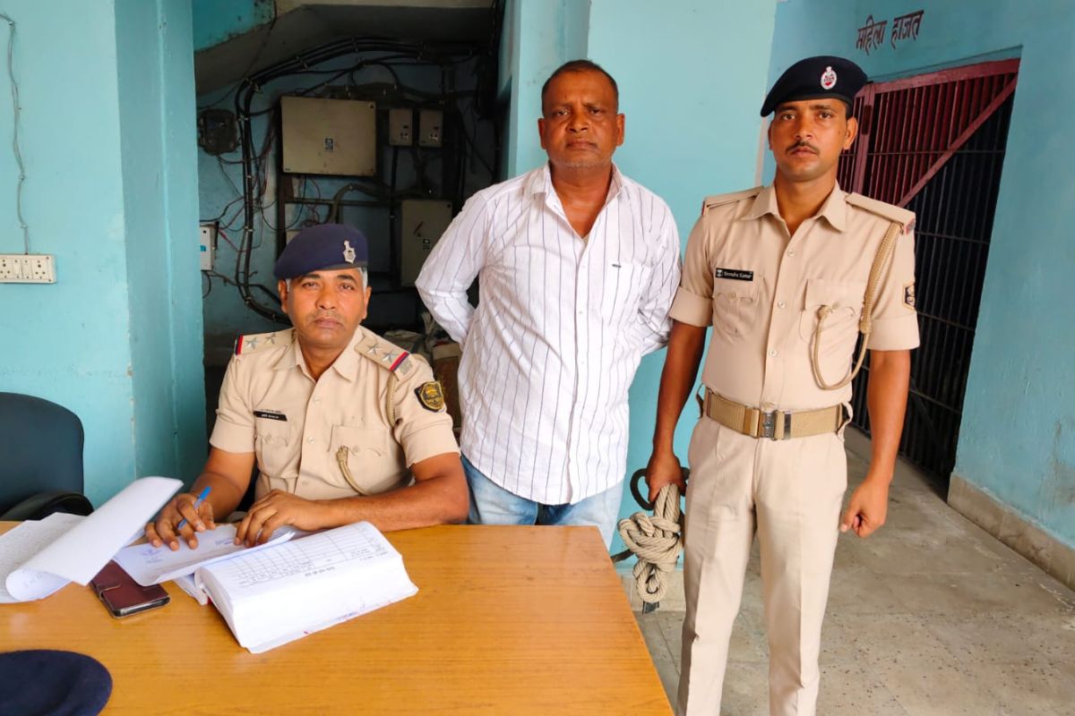 17 साल पुराने मामले में रेड वारंटी गिरफ्तार, शेरघाटी पुलिस की बड़ी कार्रवाई