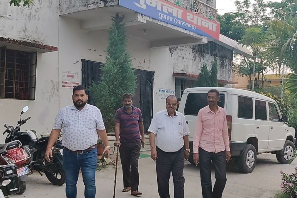 गुमला में चेंबर के पूर्व सचिव के घर से लाखों की चोरी, नकदी-जेवर लेकर फरार हुए चोर