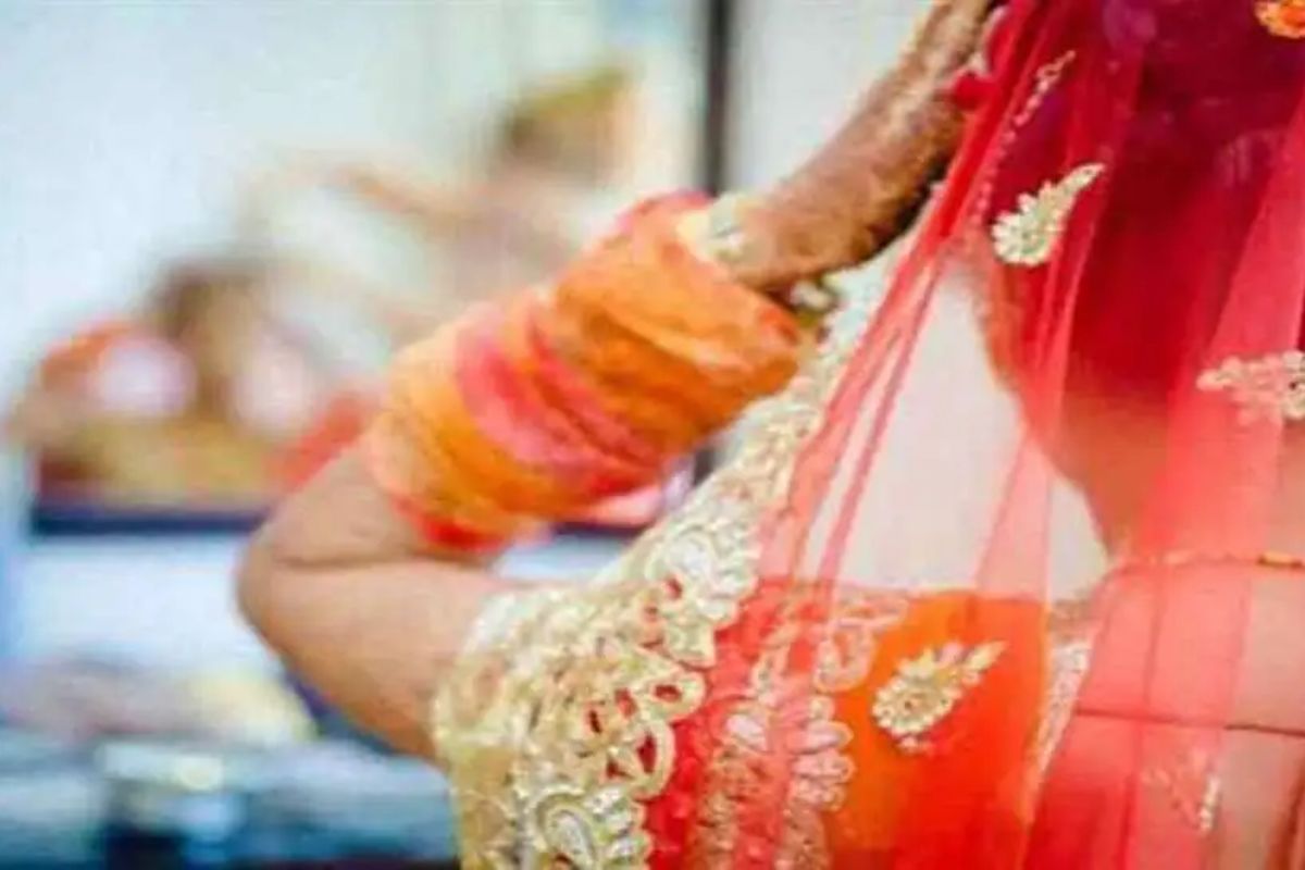 जयमाला के पहले ही दुल्हन ने खाया जहर, इलाज के दौरान हुई मौत, दूल्हे को लौटना पड़ा वापस