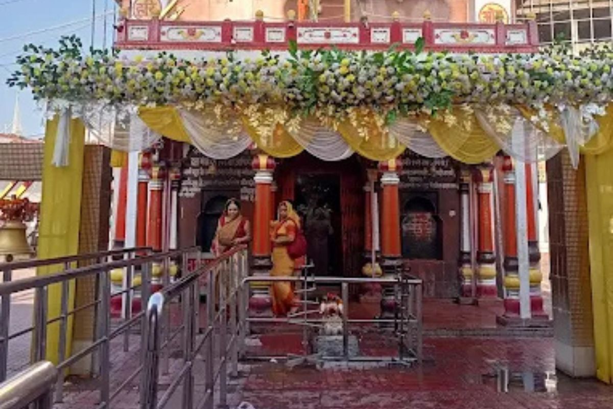 सोनपुर के बाबा हरिहरनाथ मंदिर में पूजा-अर्चना की लगी भक्तों की भीड़, जानें दर्शन का शुभ समय