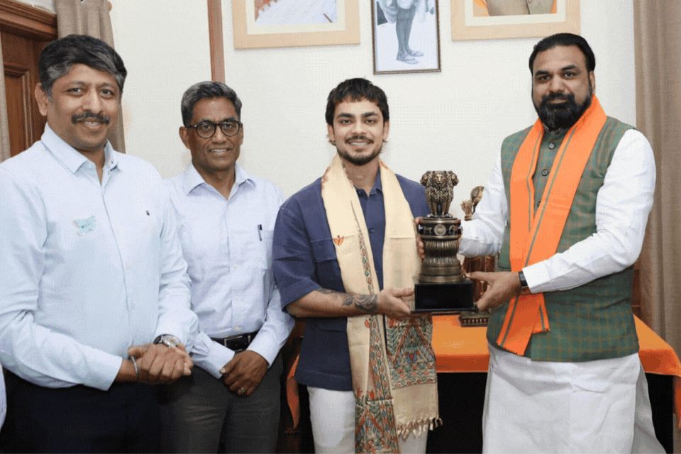 Bihar Government Honours Ishan Kishan With Rs 1 Crore Reward Following World Cup Heroics Bihar Government Honours Ishan Kishan With Rs 1 Crore Reward Following World Cup Heroics
