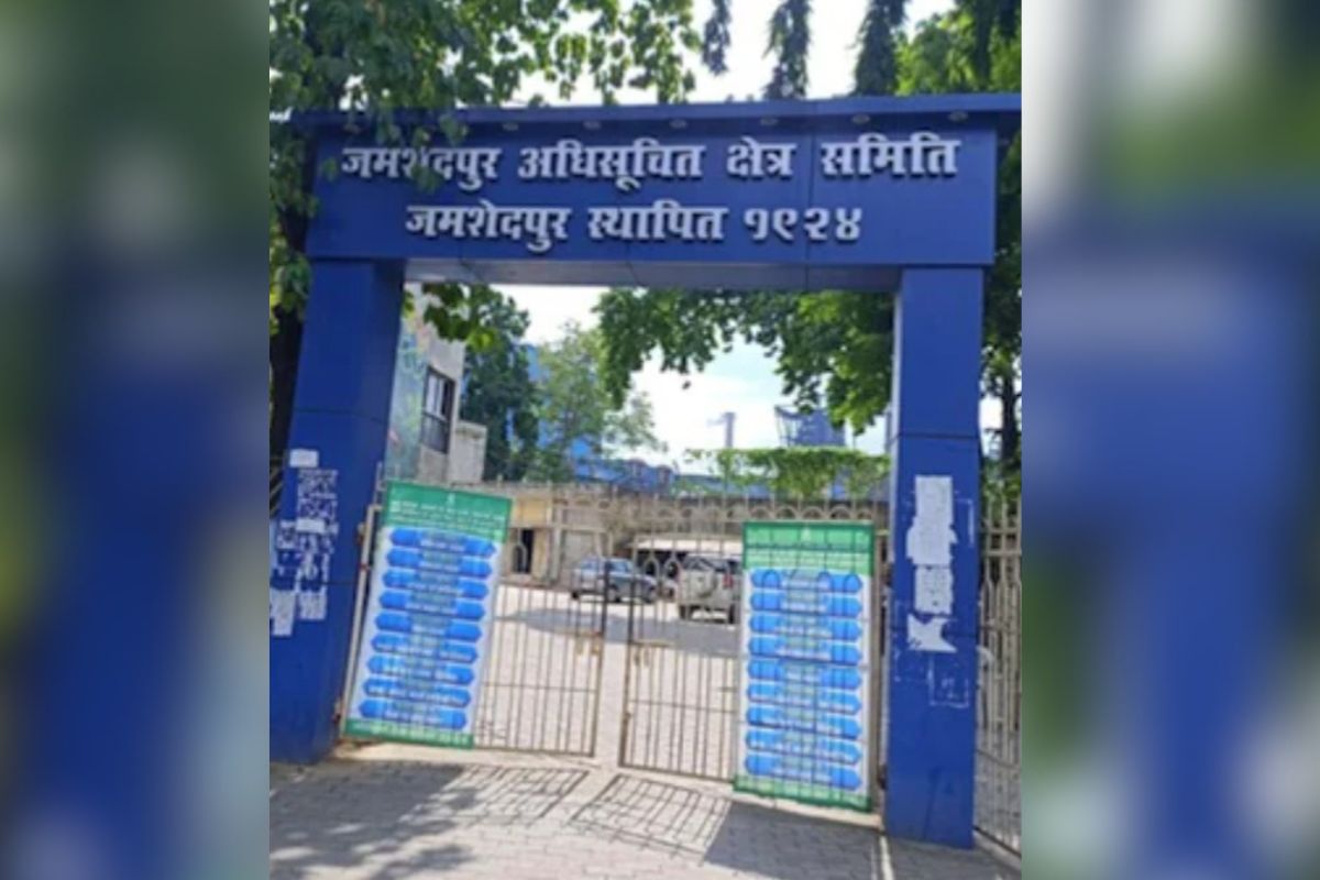 Jamshedpur News: जेपी सेतु बस स्टैंड के हॉल और दुकान बनाने को नहीं मिल रहे ठेकेदार, 17वीं बार निकला टेंडर