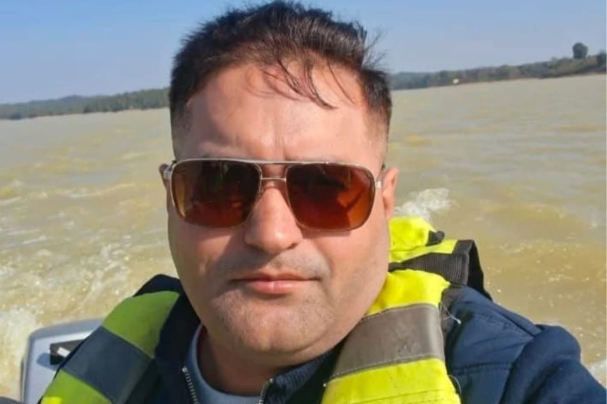 रांची: कारोबारी लव भाटिया का हरमू मुक्तिधाम में हुआ अंतिम संस्कार