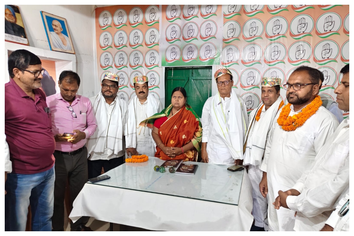 Madhubani News: मधुबनी पश्चिम जिला कांग्रेस में उत्साह: तनवीर अहमद ने थामा हाथ