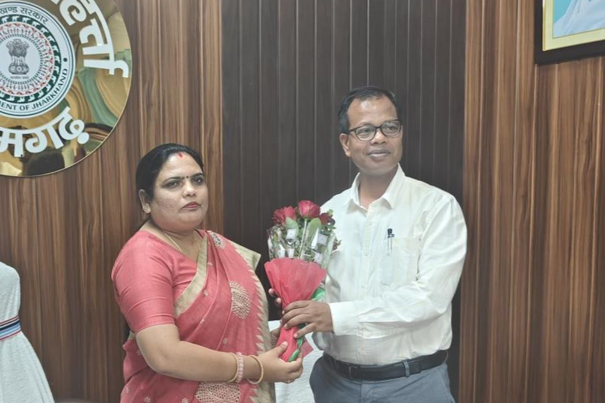 रामगढ़ में तीन नए पदस्थापित वरीय पदाधिकारियों ने संभाली जिम्मेदारी