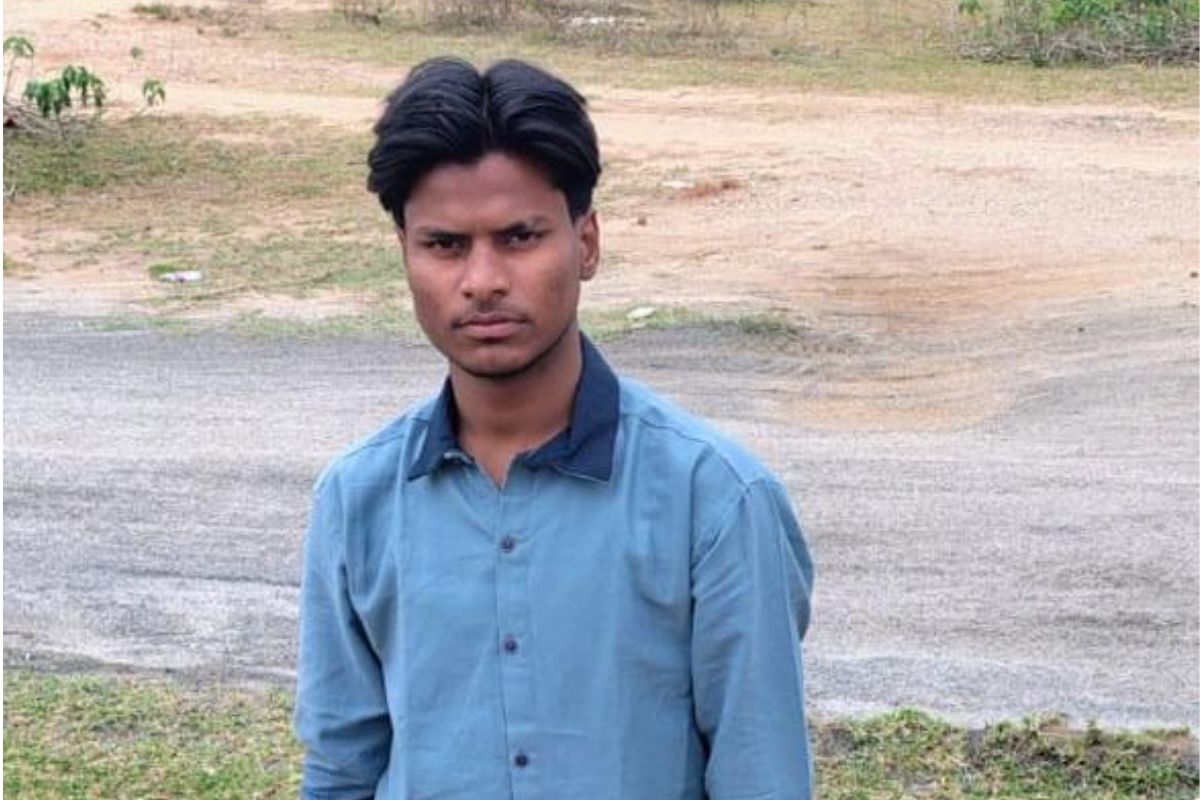 चतरा: तेज रफ्तार पिकअप वैन ने स्कूटी सवार को लिया चपेट में, युवक की मौत