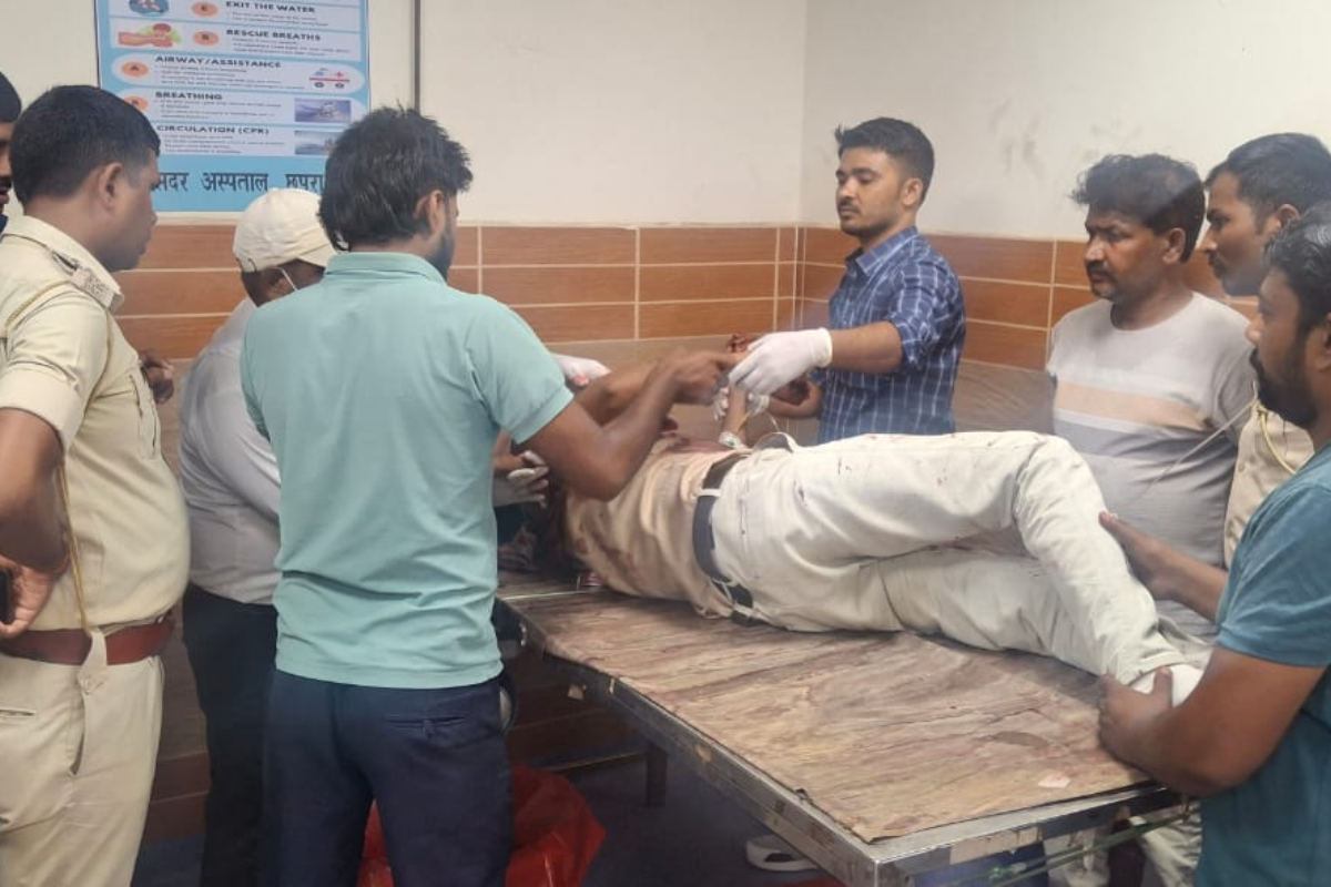 सारण में राजस्व कर्मचारी को अपराधियों ने गोली मारी, हमलावर फरार