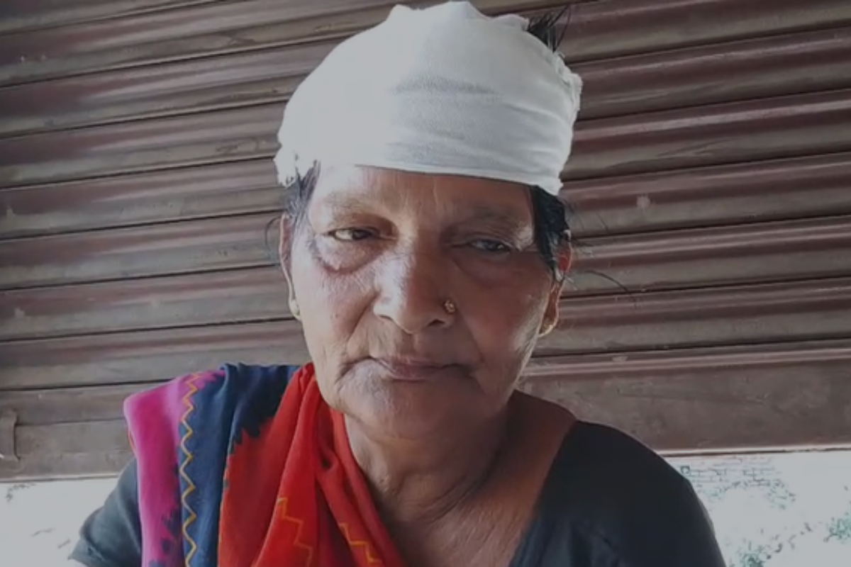 सीवान में पानी गिराने से माना करने पर महिला का सर फोड़ा