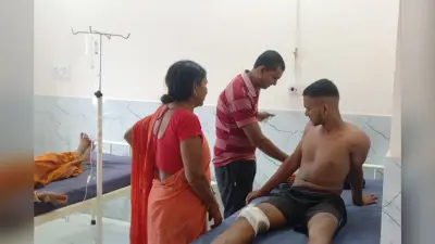 कोसी सड़क पुल पर ट्रक ने बाइक को मारी टक्कर, भाई-बहन गंभीर रूप से घायल