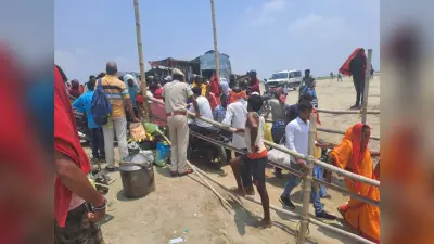 KHAGARIA: प्रशासनिक निगरानी में अगुवानी घाट पर नाव सेवा शुरू