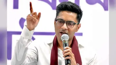 कोलकाता नगर निगम ने अभिषेक बनर्जी को थमाया नोटिस, बिल्डिंग प्लान जमा करने का निर्देश
