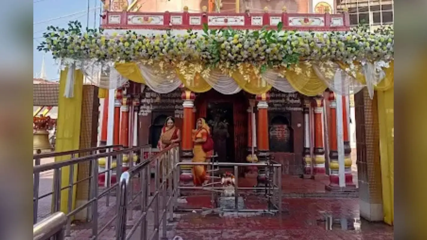 सोनपुर के बाबा हरिहरनाथ मंदिर में पूजा-अर्चना की लगी भक्तों की भीड़, जानें दर्शन का शुभ समय