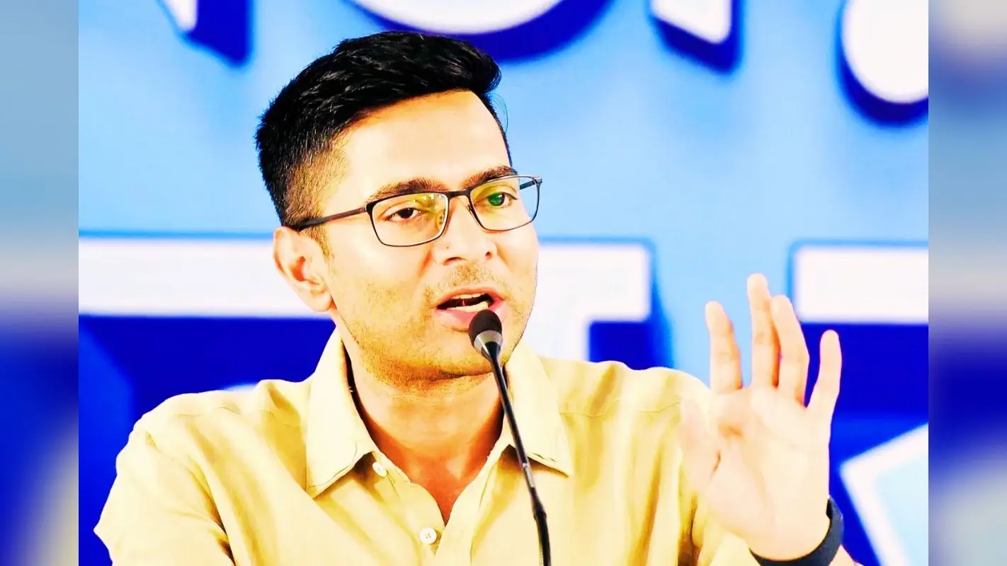 बंगाल चुनाव की काउंटिंग से पहले अभिषेक बनर्जी ने संभाला मोर्चा, 291 सीटों के काउंटिंग एजेंट्स की लेंगे क्लास