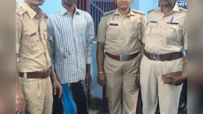 अररिया में टोटो लूट कांड का फरार आरोपी गिरफ्तार, नशीला पदार्थ खिलाकर करते थे वारदात