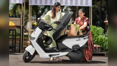 फैमिली स्कूटर बनकर छा गई Ather Rizta, सिर्फ 25 महीनों में बिके 3 लाख यूनिट, जानें इसकी खासियत