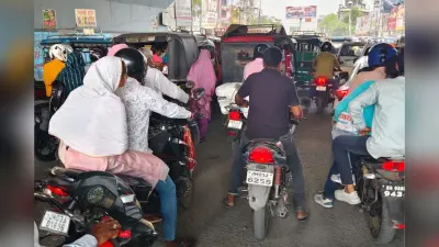 औरंगाबाद में लगा भीषण जाम, बाईपास ओवरब्रिज पर रेंगती रहीं गाड़ियां, लोग परेशान