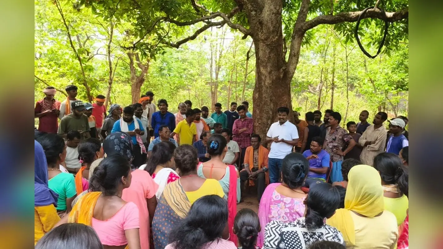 बड़ा जामदा फुटबॉल मैदान में जमीन विवाद को लेकर तनाव, मामला पहुंचा थाना